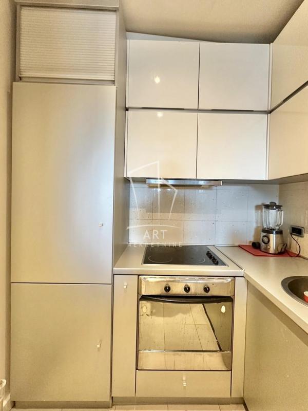 Stan na prodaju u Beogradu, Novi Beograd, dvosoban, 75m2, cena 275000 evra