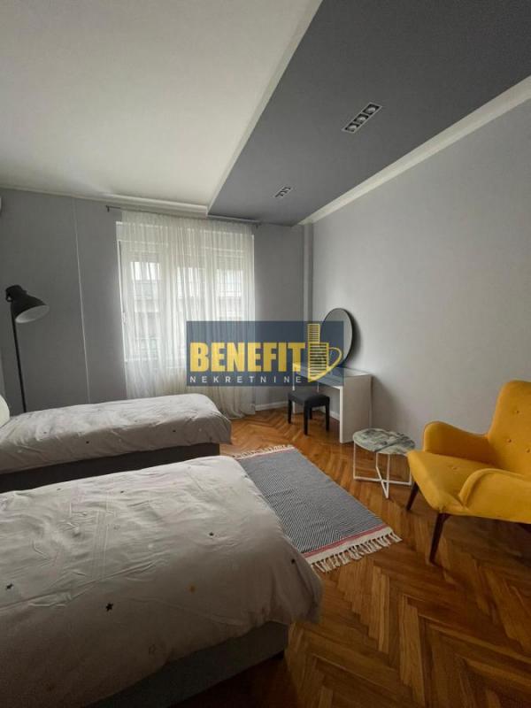 Stan na prodaju u Beogradu, Beograd (centar), trosoban, 72m2, cena 341500 evra