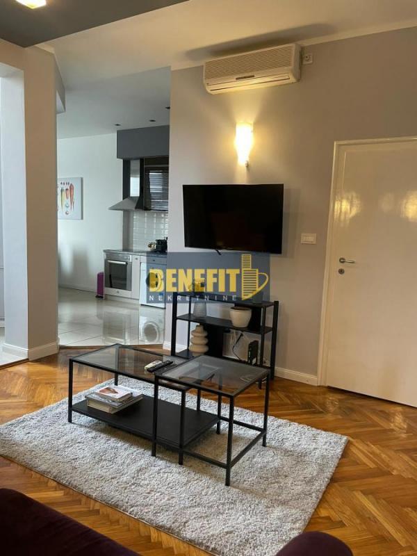 Stan na prodaju u Beogradu, Beograd (centar), trosoban, 72m2, cena 341500 evra