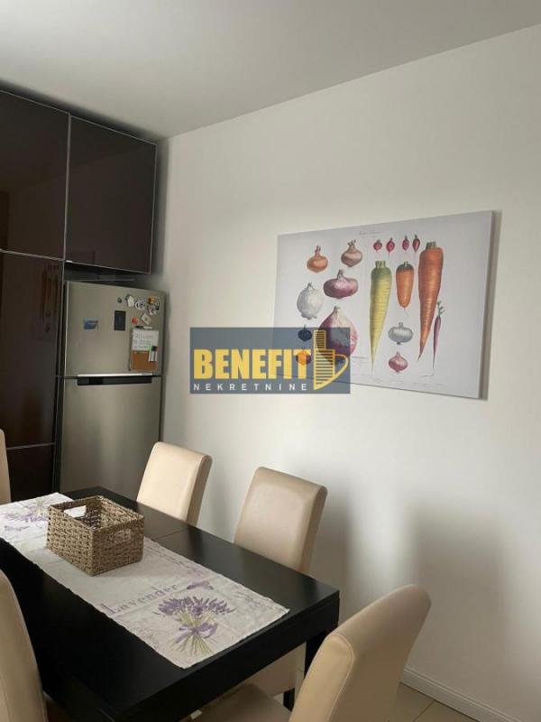 Stan na prodaju u Beogradu, Beograd (centar), trosoban, 72m2, cena 341500 evra