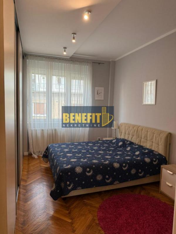 Stan na prodaju u Beogradu, Beograd (centar), trosoban, 72m2, cena 341500 evra