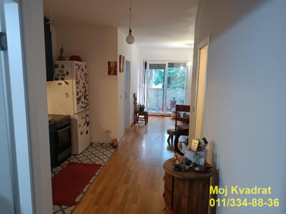 Stan na prodaju u Beogradu, Pašino brdo, trosoban, 52m2, cena 187700 evra