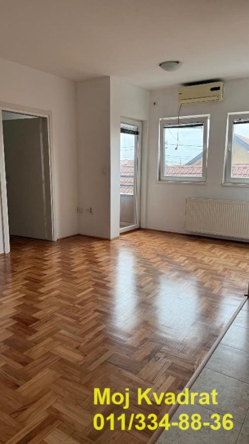 Stan na prodaju u Beogradu, Bele Vode, dvoiposoban, 51m2, cena 120000 evra