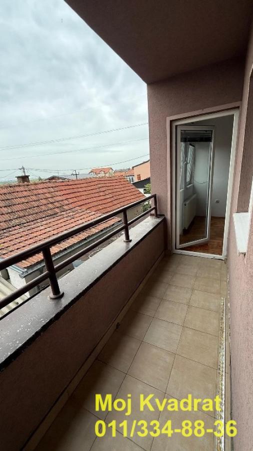 Stan na prodaju u Beogradu, Bele Vode, dvoiposoban, 51m2, cena 120000 evra