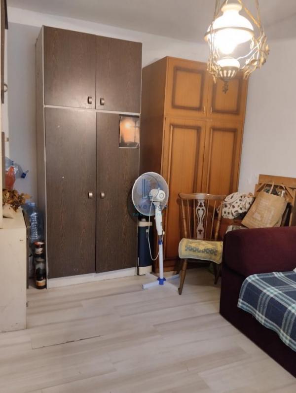 Stan na prodaju u Beogradu, Dedinje, jednoiposoban, 35m2, cena 65000 evra