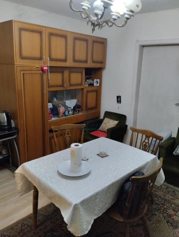 Stan na prodaju u Beogradu, Dedinje, jednoiposoban, 35m2, cena 65000 evra