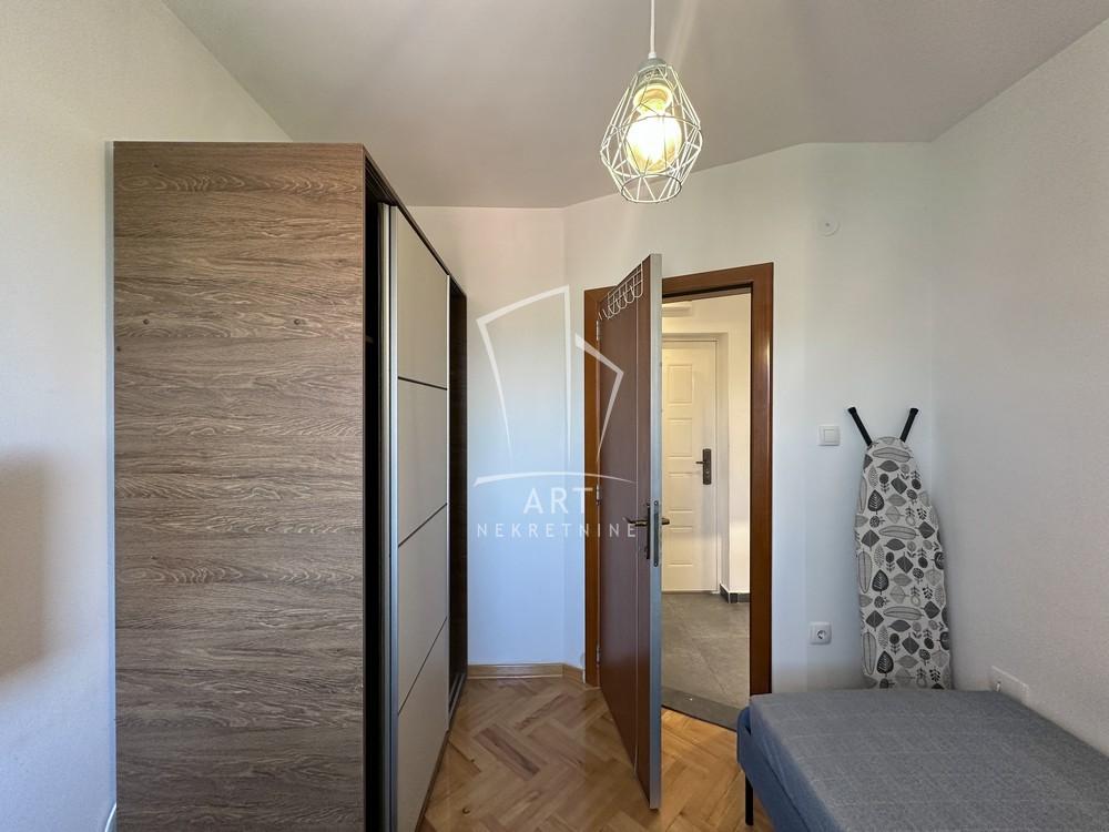 Stan na prodaju u Beogradu, Mirijevo, jednoiposoban, 38m2, cena 135000 evra