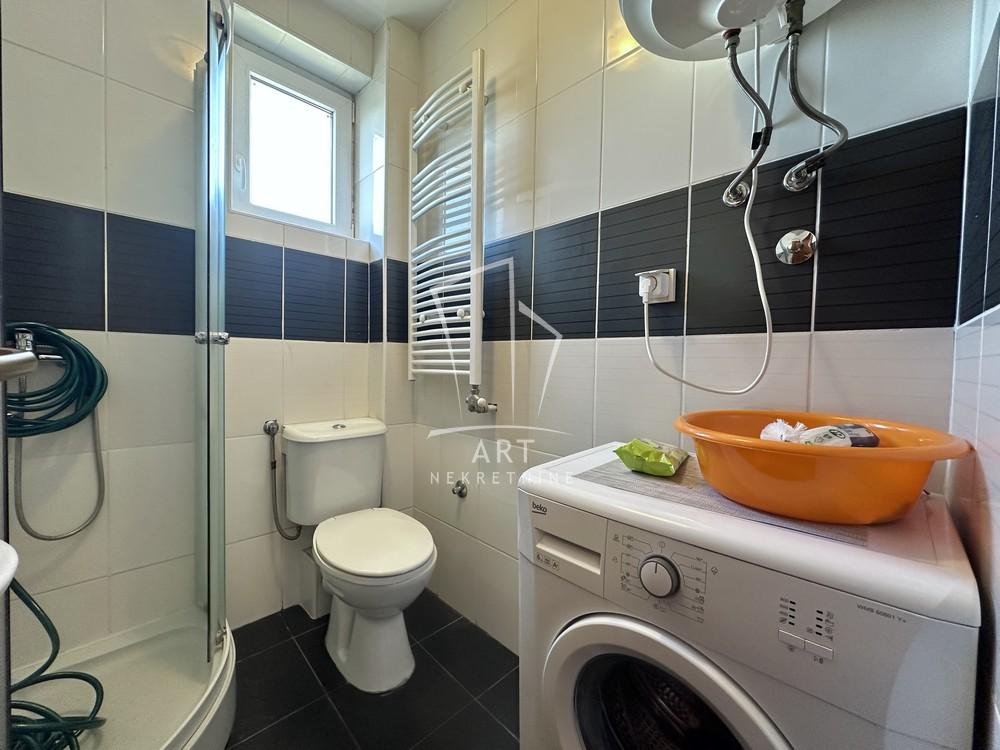 Stan na prodaju u Beogradu, Mirijevo, jednoiposoban, 38m2, cena 135000 evra