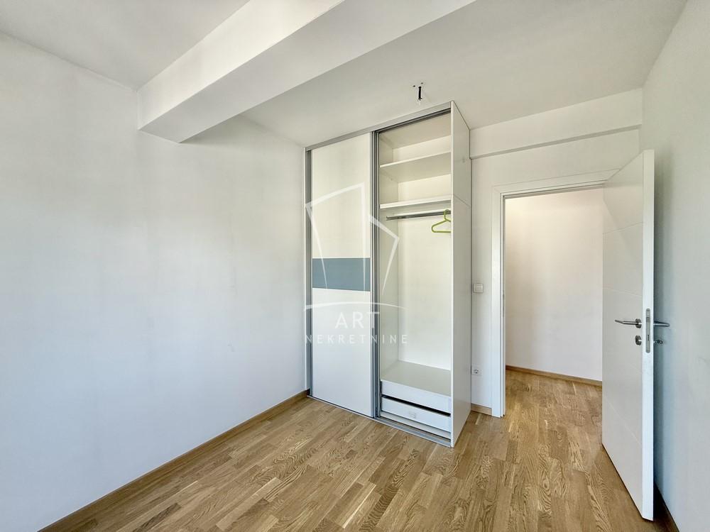 Stan na prodaju u Beogradu, Palilula, dvoiposoban, 62m2, cena 230000 evra