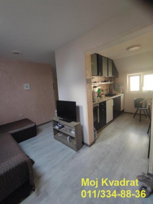 Stan na prodaju u Beogradu, Vračar (Hram), jednoiposoban, 33m2, cena 155000 evra