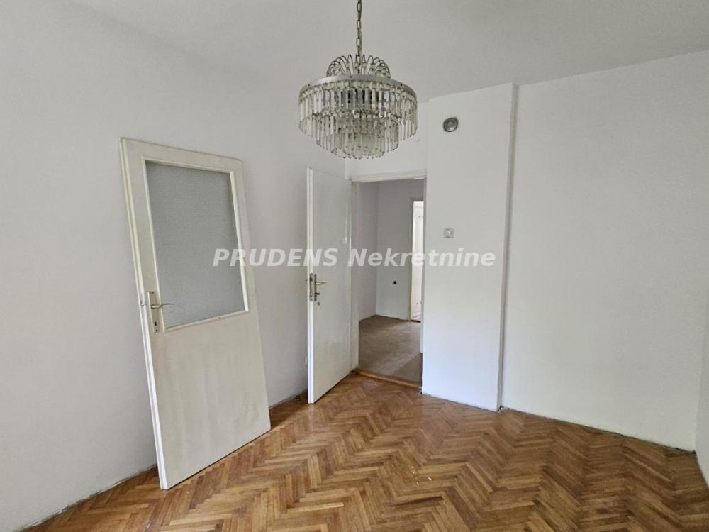 Stan na prodaju u Beogradu, Mirijevo, trosoban, 57m2, cena 99000 evra