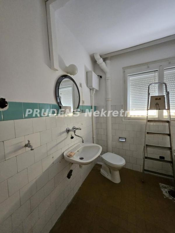Stan na prodaju u Beogradu, Mirijevo, trosoban, 57m2, cena 99000 evra