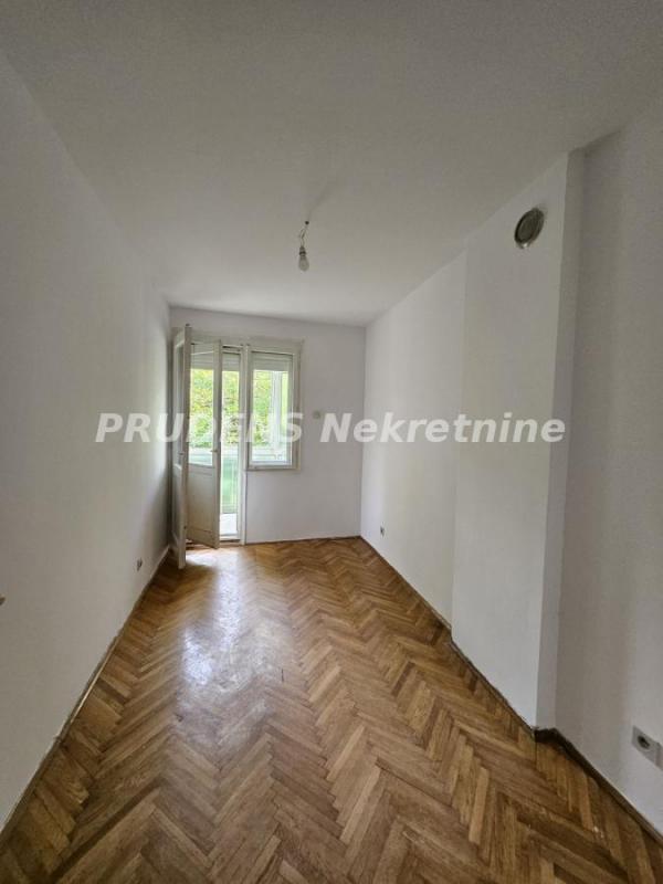 Stan na prodaju u Beogradu, Mirijevo, trosoban, 57m2, cena 99000 evra