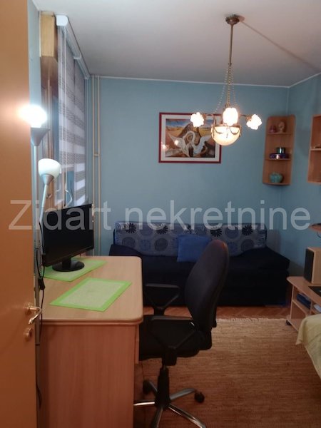 Stan na prodaju u Beogradu, Čukarica, trosoban, 84m2, cena 260000 evra