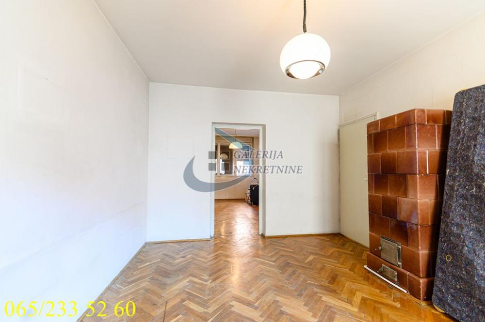 Stan na prodaju u Beogradu, Vračar, troiposoban, 87m2, cena 290000 evra