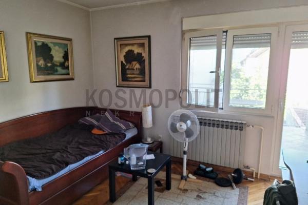 Stan na prodaju u Beogradu, Voždovac, cetvorosoban, 85m2, cena 270000 evra