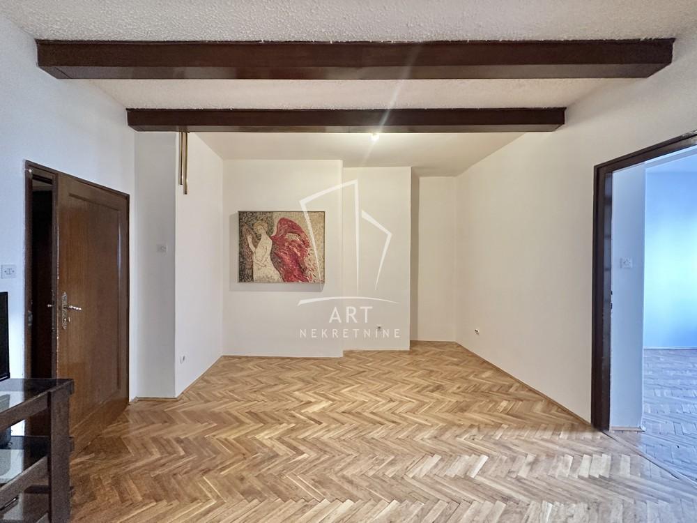 Stan na prodaju u Beogradu, Savski venac, troiposoban, 100m2, cena 310000 evra