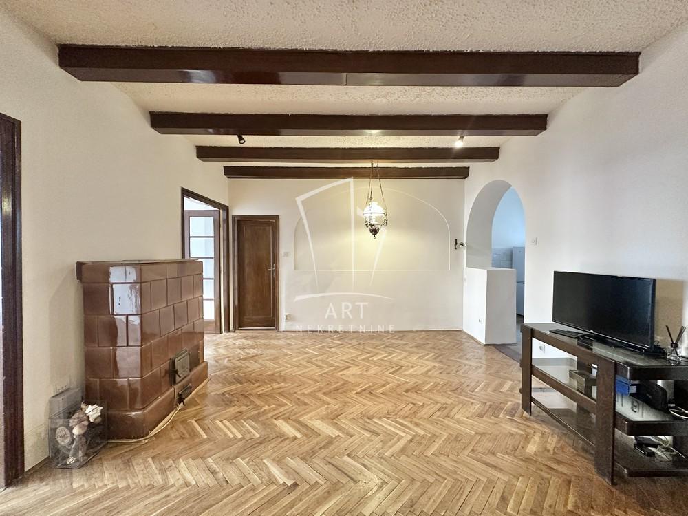 Stan na prodaju u Beogradu, Savski venac, troiposoban, 100m2, cena 310000 evra