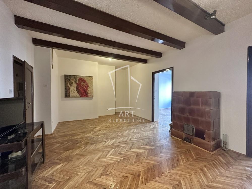 Stan na prodaju u Beogradu, Savski venac, troiposoban, 100m2, cena 310000 evra