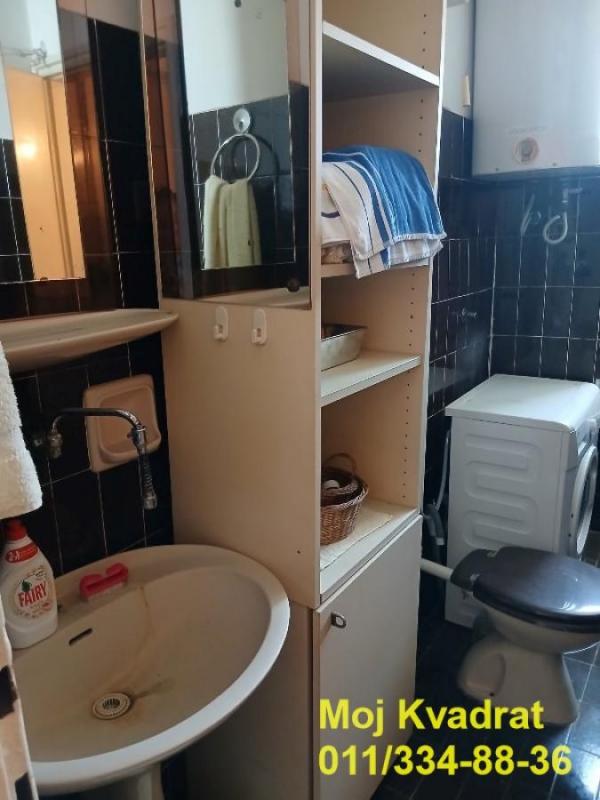 Stan na prodaju u Beogradu, Karaburma, dvosoban, 54m2, cena 140000 evra