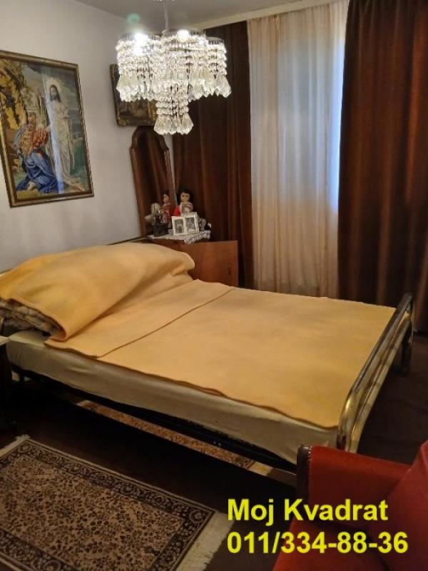 Stan na prodaju u Beogradu, Karaburma, dvosoban, 54m2, cena 140000 evra