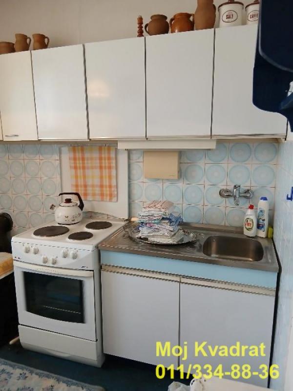 Stan na prodaju u Beogradu, Karaburma, dvosoban, 54m2, cena 140000 evra