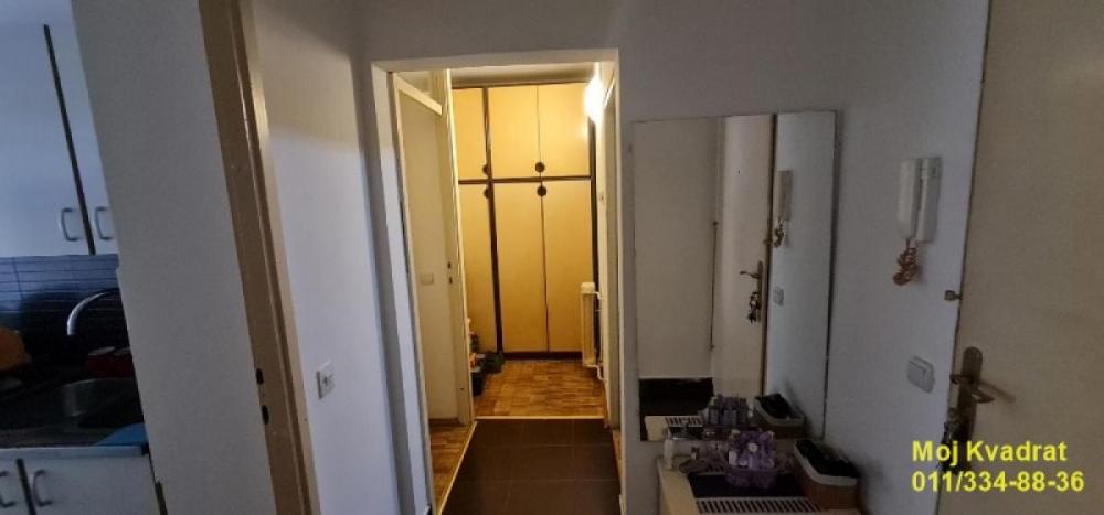 Stan na prodaju u Beogradu, Čukarica, dvosoban, 61m2, cena 180000 evra
