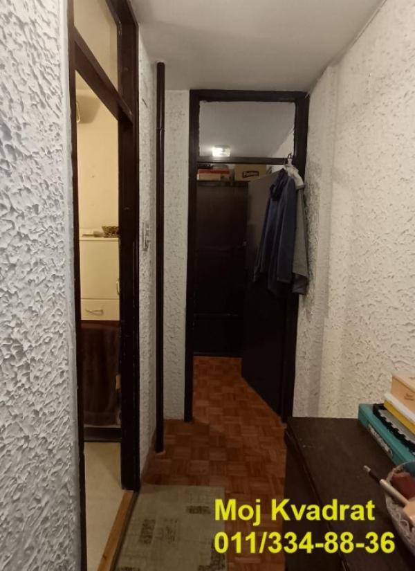 Stan na prodaju u Beogradu, Novi Beograd blok 62, jednoiposoban, 50m2, cena 150000 evra
