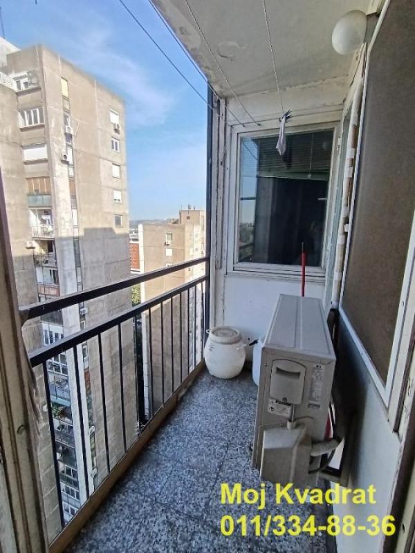 Stan na prodaju u Beogradu, Novi Beograd blok 62, jednoiposoban, 50m2, cena 150000 evra
