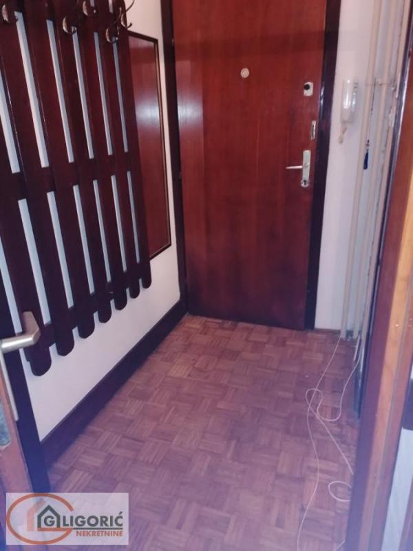 Stan na prodaju u Beogradu, Tašmajdan, jednoiposoban, 37m2, cena 127000 evra