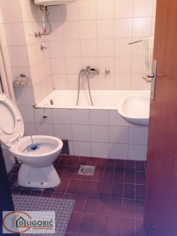 Stan na prodaju u Beogradu, Tašmajdan, jednoiposoban, 37m2, cena 127000 evra