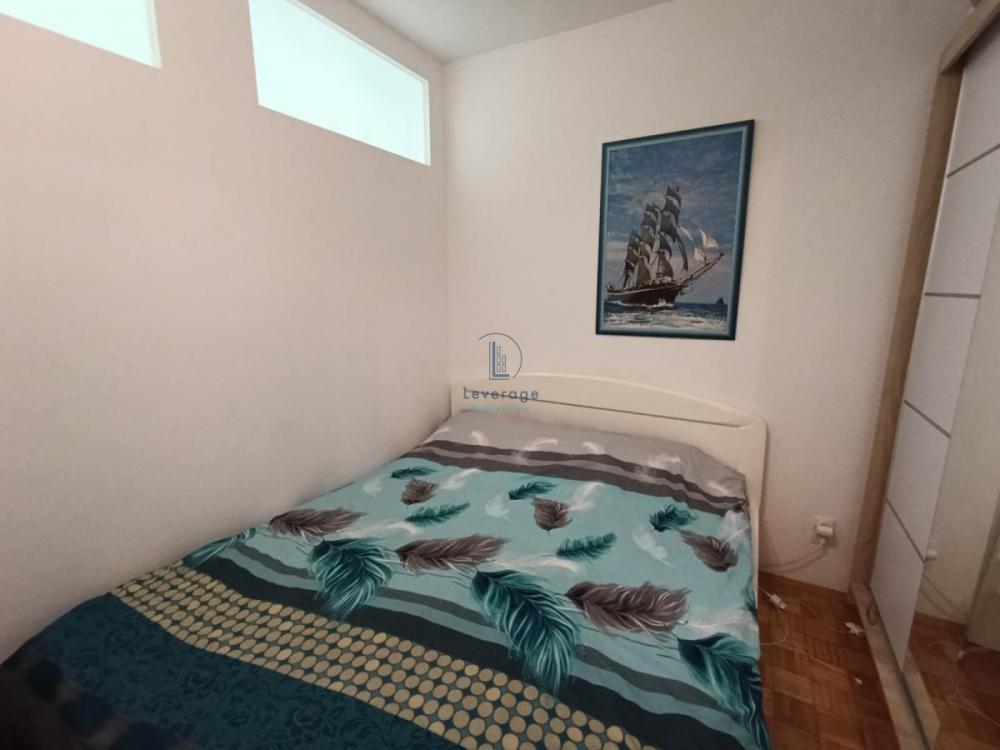 Stan na prodaju u Beogradu, Zemun, troiposoban, 57m2, cena 158570 evra
