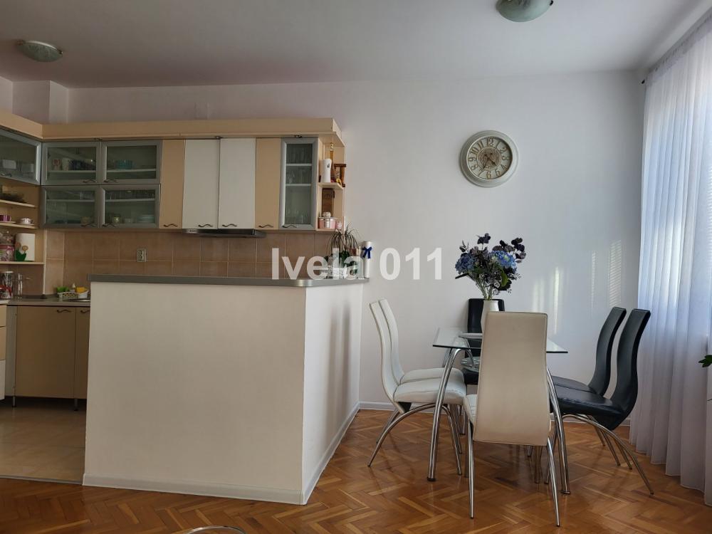 Stan na prodaju u Beogradu, Višnjička banja, dvosoban, 51m2, cena 130000 evra