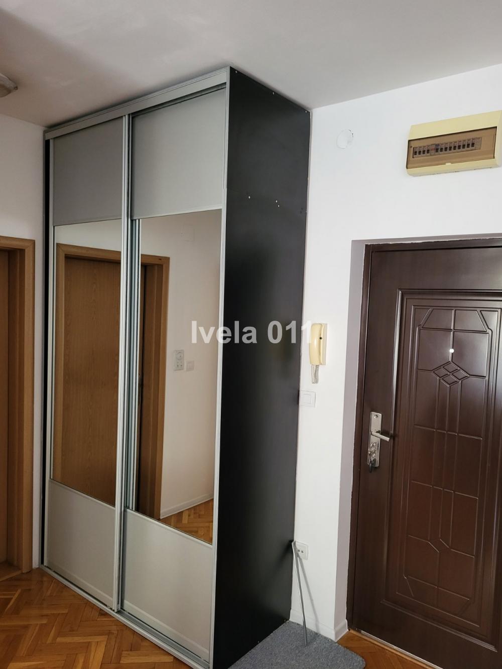 Stan na prodaju u Beogradu, Višnjička banja, dvosoban, 51m2, cena 130000 evra