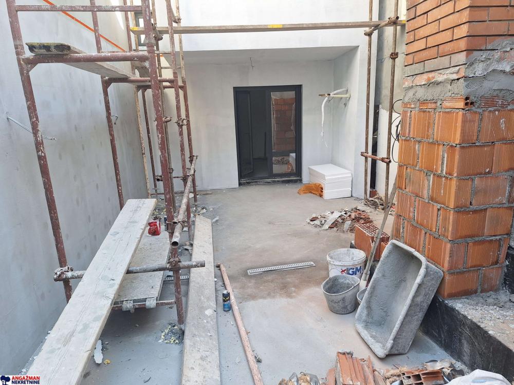 Stan na prodaju u Beogradu, Pašino brdo, jednoiposoban, 35m2, cena 121242 evra