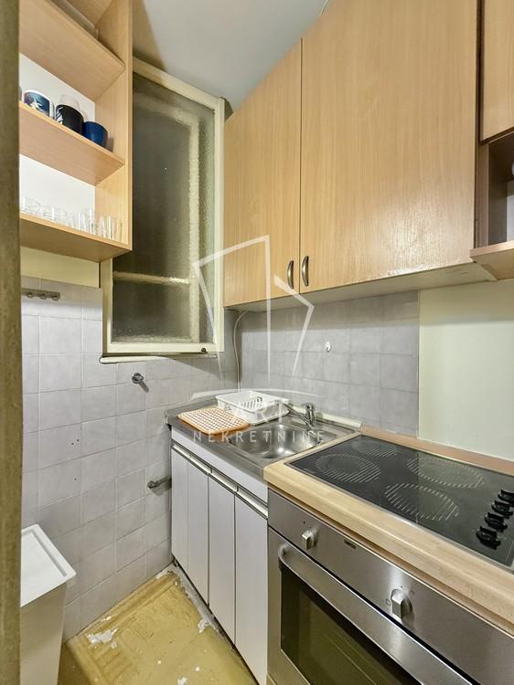 Stan na prodaju u Beogradu, Vukov spomenik, dvosoban, 45m2, cena 160000 evra