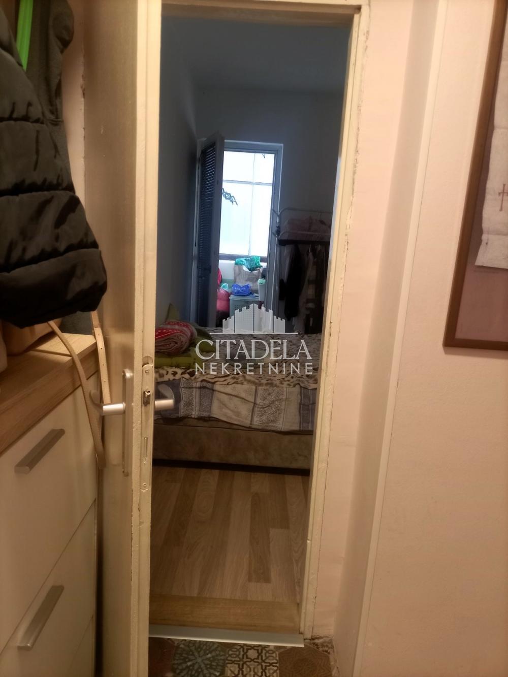 Stan na prodaju u Beogradu, Čukarica, jednosoban, 28m2, cena 85000 evra