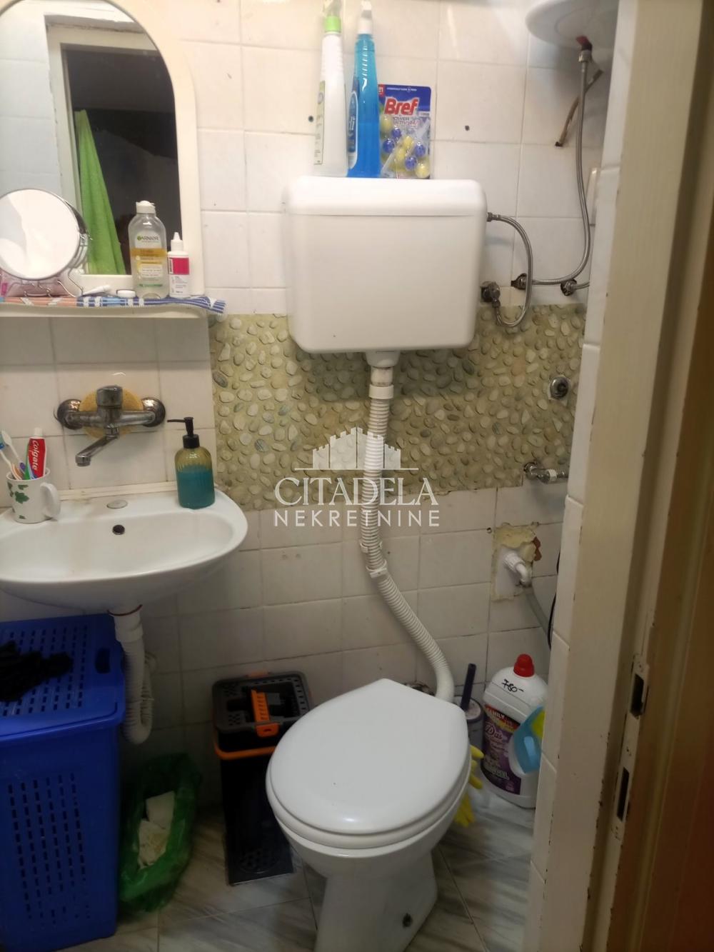 Stan na prodaju u Beogradu, Čukarica, jednosoban, 28m2, cena 85000 evra