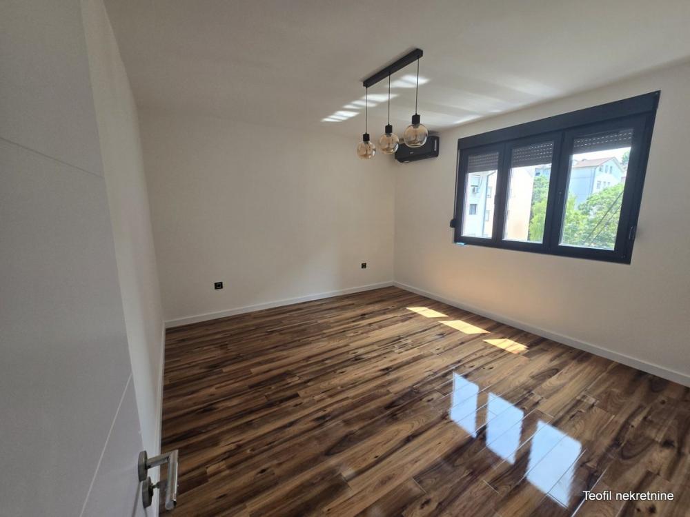 Stan na prodaju u Beogradu, Karaburma, jednosoban, 40m2, cena 115900 evra