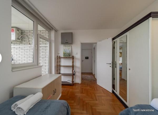 Stan na prodaju u Beogradu, Novi Beograd blok 25 (Arena), cetvorosoban, 108m2, cena 424000 evra