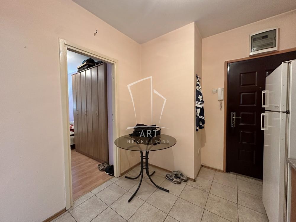 Stan na prodaju u Beogradu, Voždovac, jednoiposoban, 36m2, cena 119500 evra