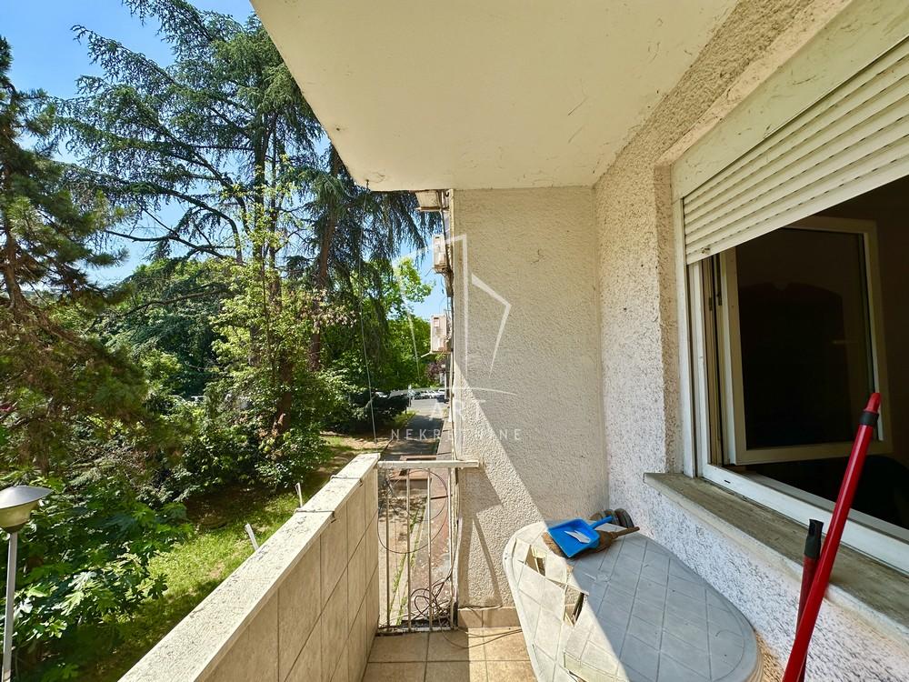 Stan na prodaju u Beogradu, Voždovac, jednoiposoban, 36m2, cena 119500 evra