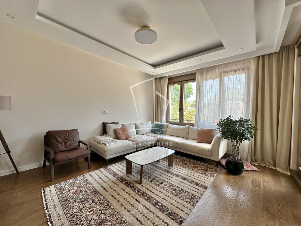 Stan na prodaju u Beogradu, Zemun, cetvorosoban, 98m2, cena 500000 evra