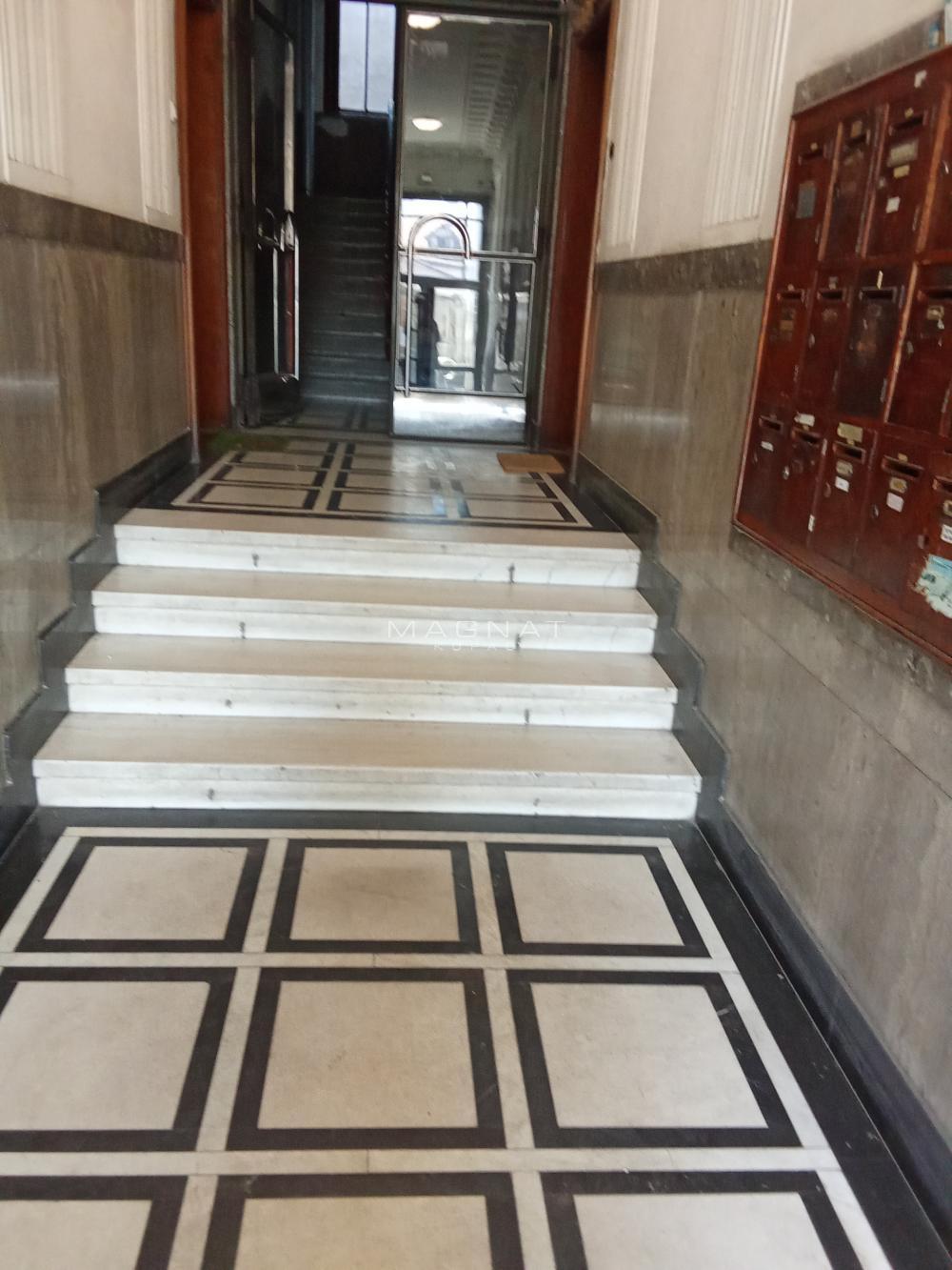 Stan na prodaju u Beogradu, Crveni Krst, jednoiposoban, 33m2, cena 125000 evra