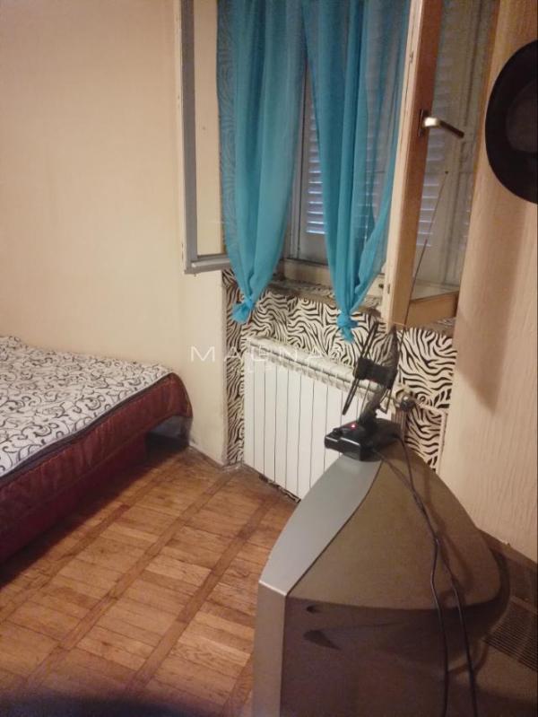Stan na prodaju u Beogradu, Crveni Krst, jednoiposoban, 33m2, cena 125000 evra