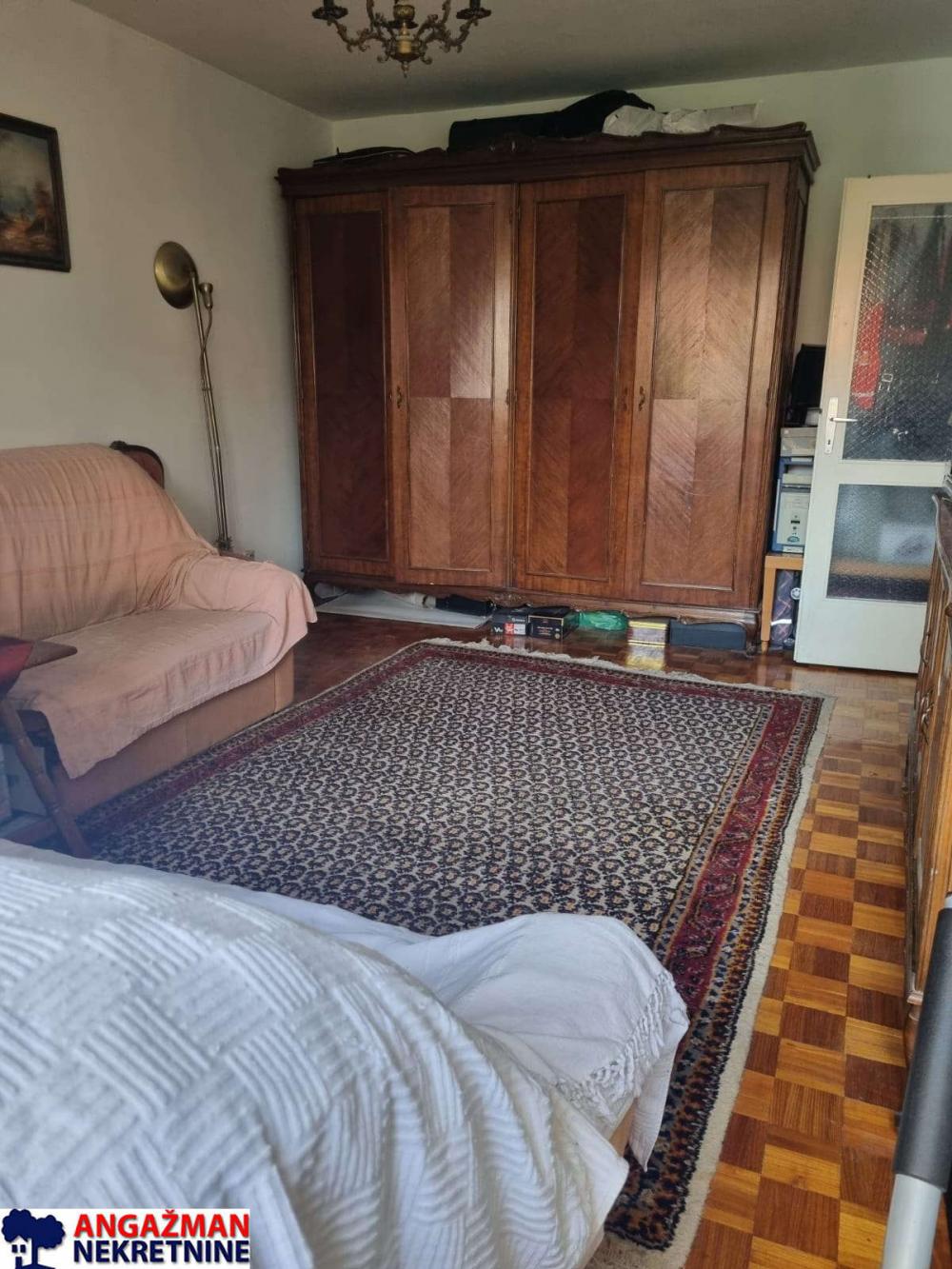 Stan na prodaju u Beogradu, Braće Jerković, dvosoban, 65m2, cena 159900 evra