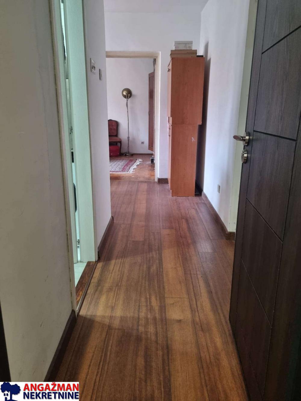 Stan na prodaju u Beogradu, Braće Jerković, dvosoban, 65m2, cena 159900 evra