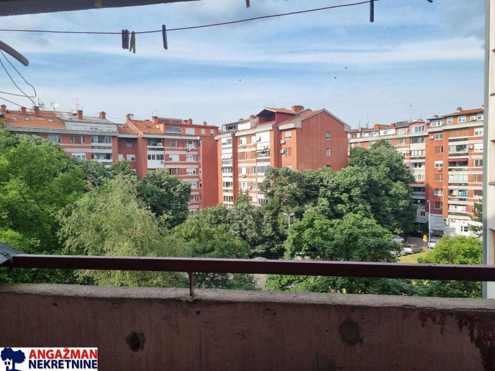 Stan na prodaju u Beogradu, Braće Jerković, dvosoban, 65m2, cena 159900 evra