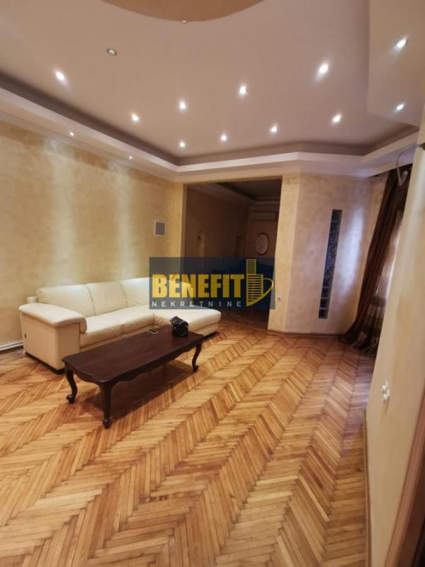 Stan na prodaju u Beogradu, Vračar (Hram), cetvorosoban, 83m2, cena 290000 evra