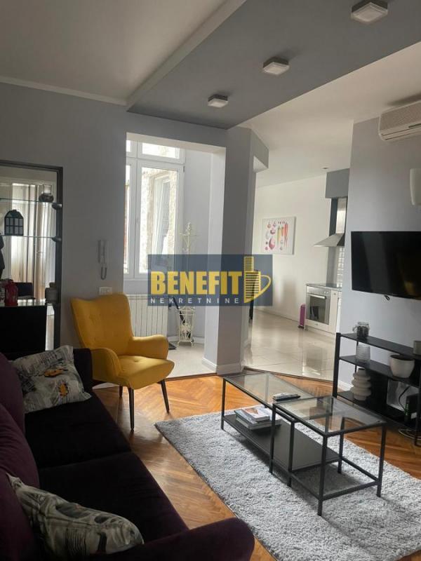 Stan na prodaju u Beogradu, Beograd (centar), trosoban, 72m2, cena 341500 evra